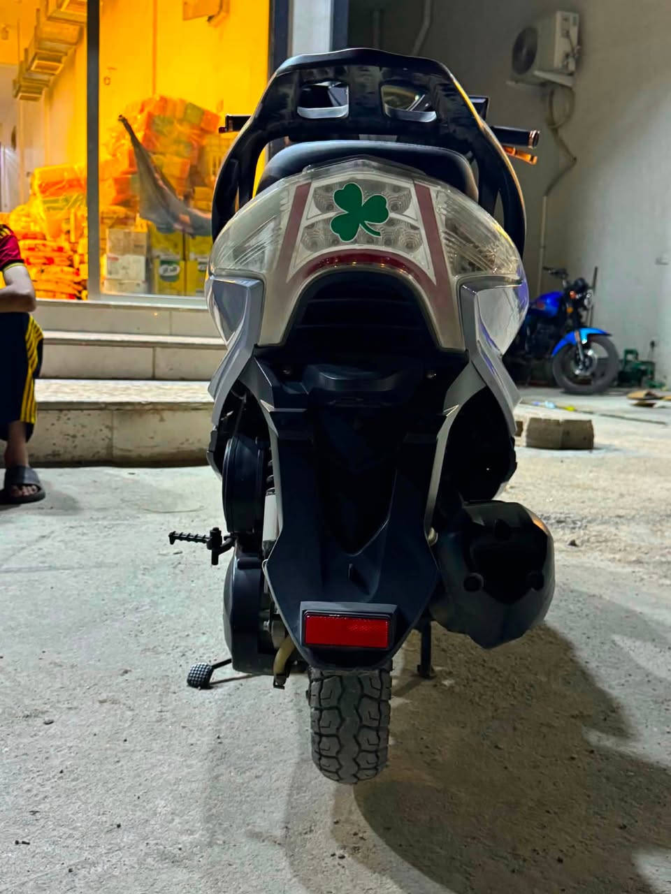 للبيع 
750 سعر
***********
