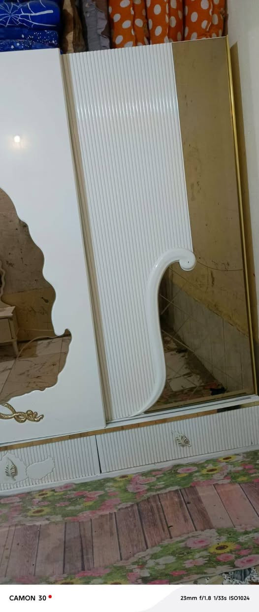 بالناصريه بالغراف السعر 500 وبيها مجال***********
