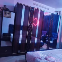 غرفه تركيه • نضافه ١٠٠٪ • خشب درجه اولى