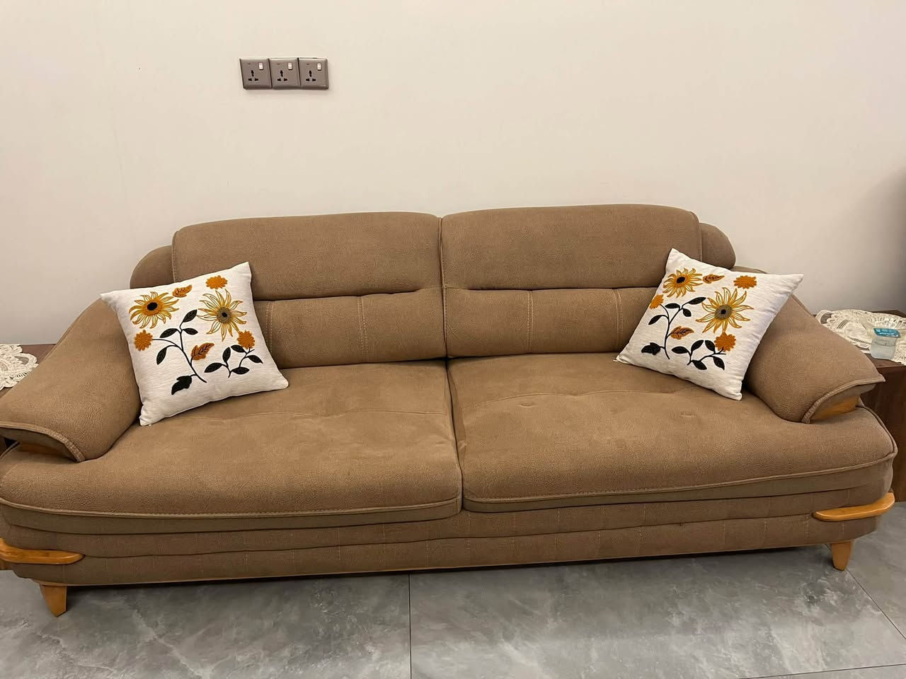 مستعمل • نظيف • ١٠مقاعد