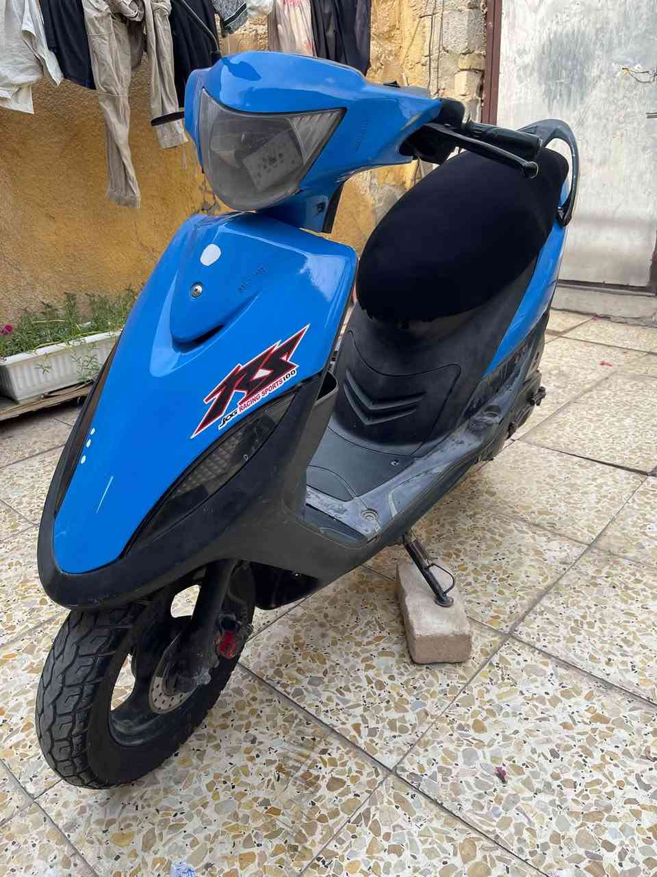 سلام عليكم ماكس عدله مكينة فول ناعمه تخبل لانضوح لاتبخير لاتنقيص لاذني سوالف دراجه
تخبل شلعه ومعدل بس بانزين ودهن وطير وين مايعجبك سلف هندر نص نكره سعره425وبيه مجال حي العامل ***********
