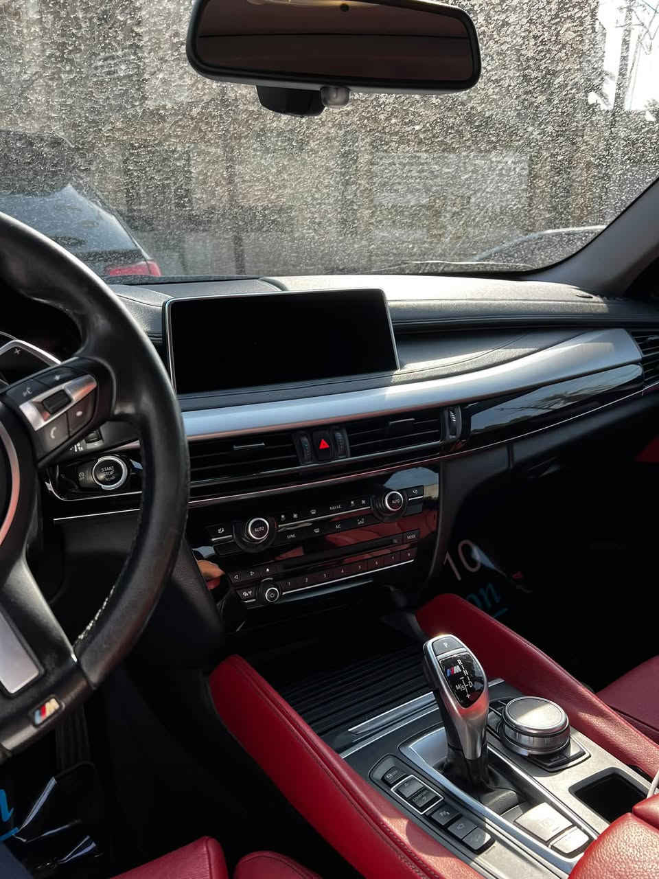 X6 ٢٠١٧ • XDrive 35i • جلد احمر