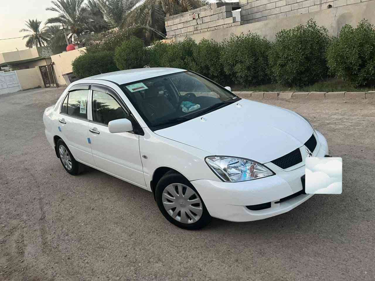 سلام عليكم لانسر 2011  رقم ديالى بسمي تحويل مباشر
سياره جديده بمعنى الكلام مكفوله من الحادث وتبديل 
والصبغ عدا هلال جامرلغ خلفي فقط سونار مع صور 
سياره جاهزه من كلشي السعرر $(72) بيها مجال قليل 
مكينه 1600 قبق اسود مكينه كير مكفولات شرط بلاديات 
ماا مفتوحات لا صرف لا بخار جدد تبريد ثلج تخم تاير جديد 
سياره جاهزه من كلشي دينار ماتصرف عليها مال جناي 
مكاني ديالى بعقوبة رقم هاتف ***********
