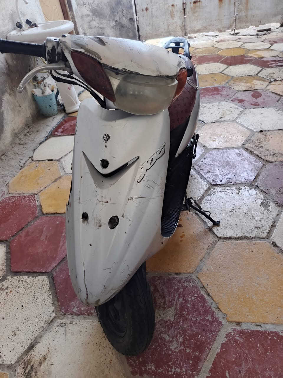 عصفوري للبيع  حلوه ناعمه. الكهربائيات يرادلهن تعديل وتشتغل سلف. لايت شغال عالي وناصي بريك خلفي وامامي. السعر 190 بيه مجال حك الجيه. العنوان قضاء الصادق منطقه الرحمانيه. ***********
