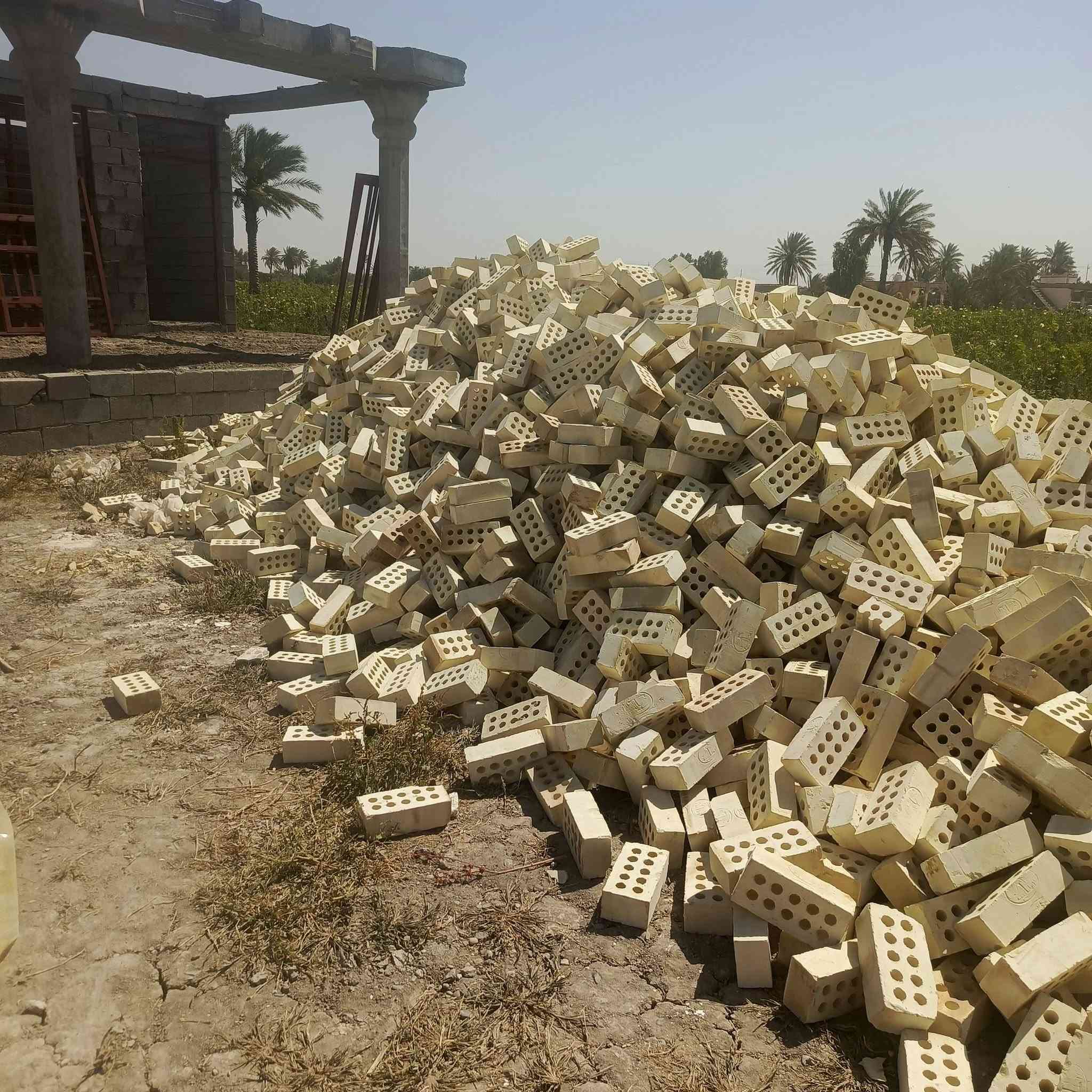 *********** اتصال +واتساب
تجهيز طابوق عادي مجمع العزيزيه
وتجهيز طابوق جمهوري مجمع النهروان
اي طابوكه تريد نجهزك حسب الطلب 
العدد 8لاف مع زياده 400طابوكه 
خاص مفتوح ***********
