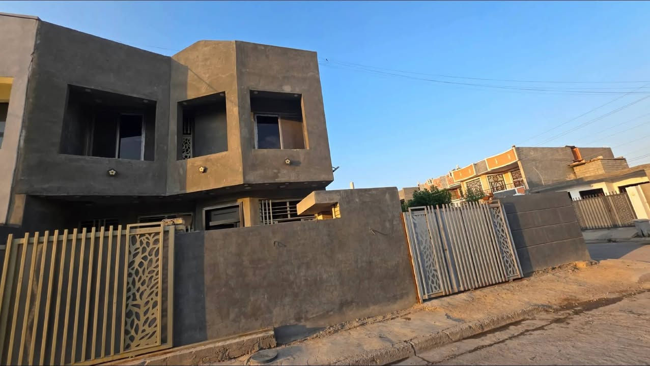 سلمان باك • ٣٠٠م • بيت ملك صرف