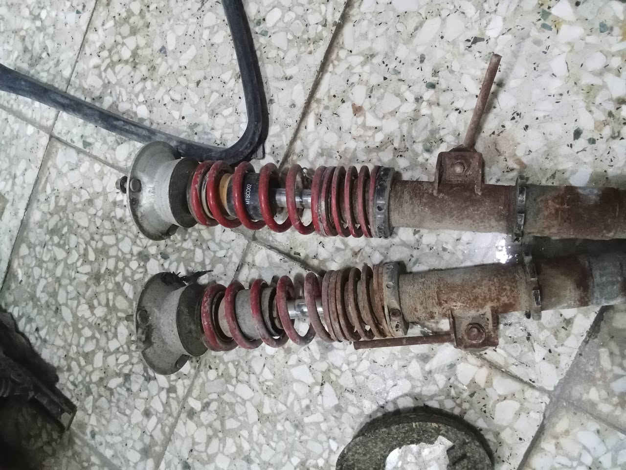 غراض bmw e 46 حجم 300
السلام عليكم شباب شلونكم اغراض ما مشدودات في العراق نهائيا ومتروكات الغراض لسبب انباعت السياره كنت جايبهن الها  موجوده ببغداد واني سكني ميسان اللي يحب يتصل متوفره هوايه اغراض الاي 46 اللي يريد يكول 
*********** سيف
