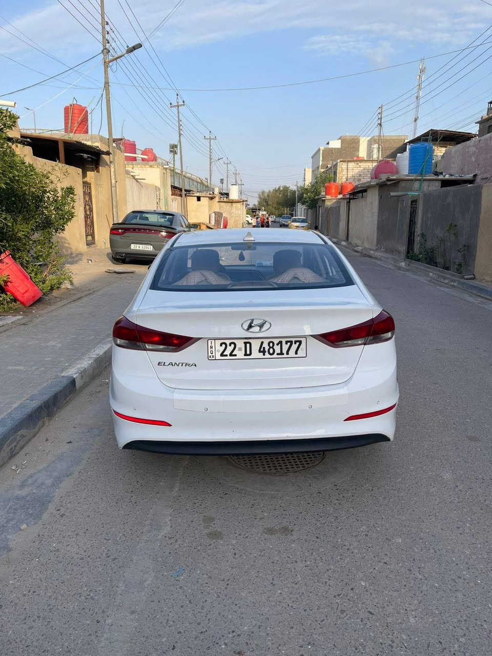 هونداي النترا 2017خليجي فول مواصفات رقم اربيل جديد تحويل او وكاله سياره كلش نضيفه ومكفوله ضربه وصبق وتبديل عدا شخط في الباب واضح في صوره مكينه وكير وحداده وتبريد وتخم تاير كله جديد شرط سعرها (130$)وبيه مجال للاتصال *********** البصره دور الضباط البصرة, العراق
