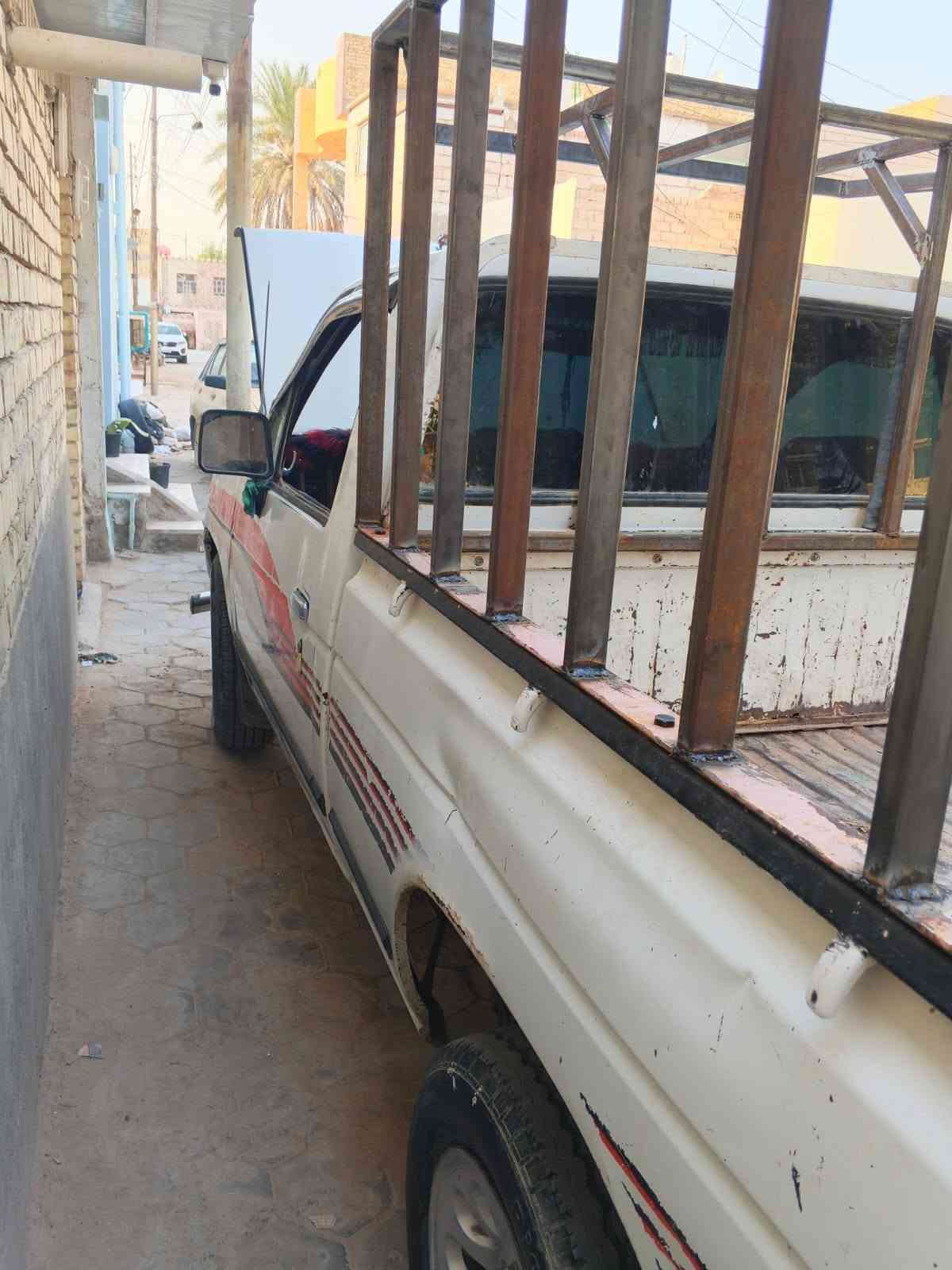 نيسان بيكب ٩٣ سياره نضيفه وجاهزه كير ومكينه وحداديه
السعر ٢٩ وبيه مجال شي قليل
نجف حي الانصار للتواصل ***********
