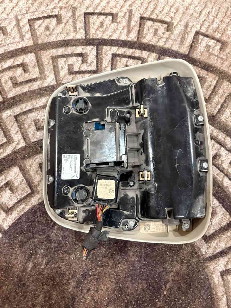 تحكم سقف جيب • لايت لكزس • الزبير