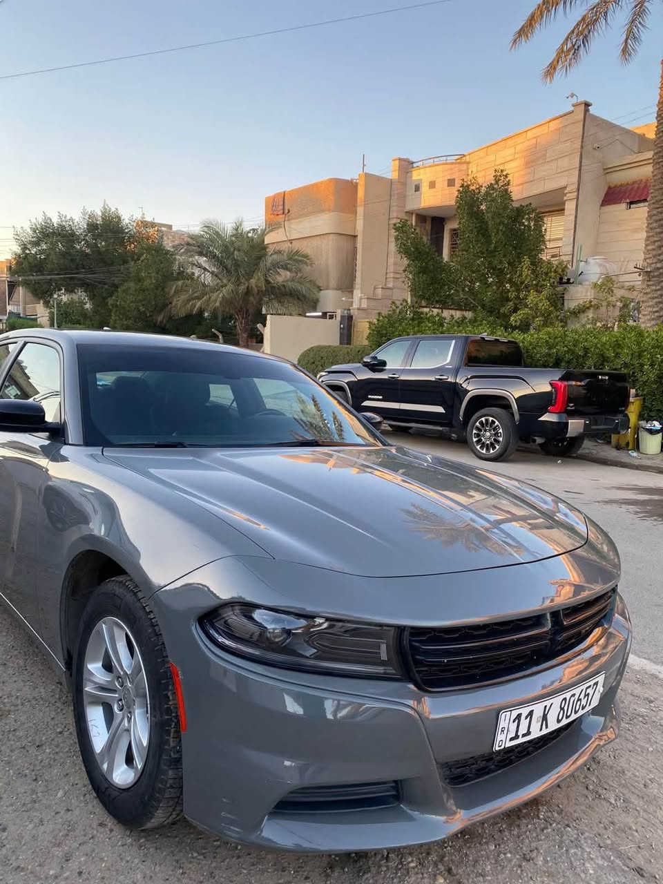 السلام عليكم
دوج جارجر SXT  (امريكي)
موديل: 2023 اصل اخر اصدار
لون :اسمنتي
المحرك : v6
الضرر: موضح بصور دعامية السيارة وتصلحت نفسها 
ممشى السيارة 45 الف 
تو ويل:
مواصفات sxt المعروفه بلاك ادشن
السعر 27.500
المكان:بغداد شارع فلسطين 
للاستفسار:***********

نص مكتوب في الصور:
- 6 من 13
- 1 من 13 HD
- 5 من 13 HD
- 3 من 13 HD