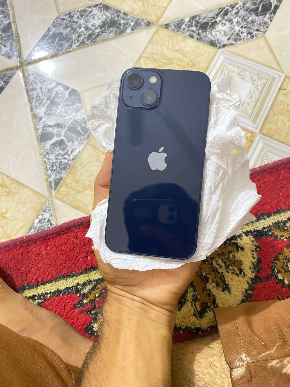 سلام عليكم ايفون 13 عادي ذاكره 128 بطاريه 89 الجهاز جديد كلشي ماا مبدل بي السعر 450 قفل ربع دينار ماا ينزل عنوان حله شارع حي العسكري. ‭***********
