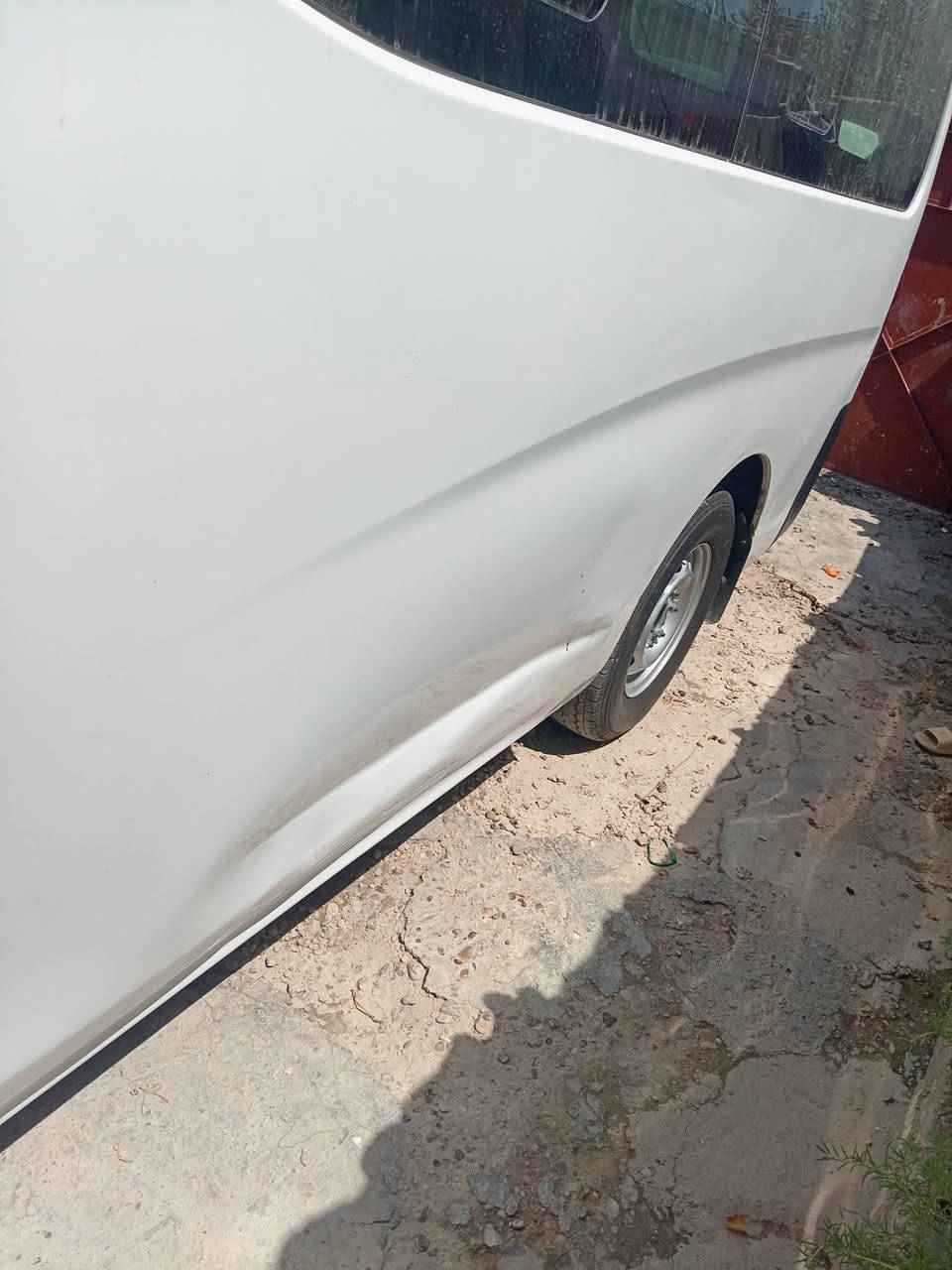 السلام عليكم نيسان زعره ١٣ بغداد البيع السياره بيه بارد بل بجم والصفاح من جوه يم التواير مكينه عل بالد بيه تنقيص غليل كلش تخم تاير باتري جديد كهربايات كامله بس الباور نقصه سوبايه درع جداد مكانه اليوسفيه مكالف بل نشر *********** السعر ١٣٠ وبيه مجال

