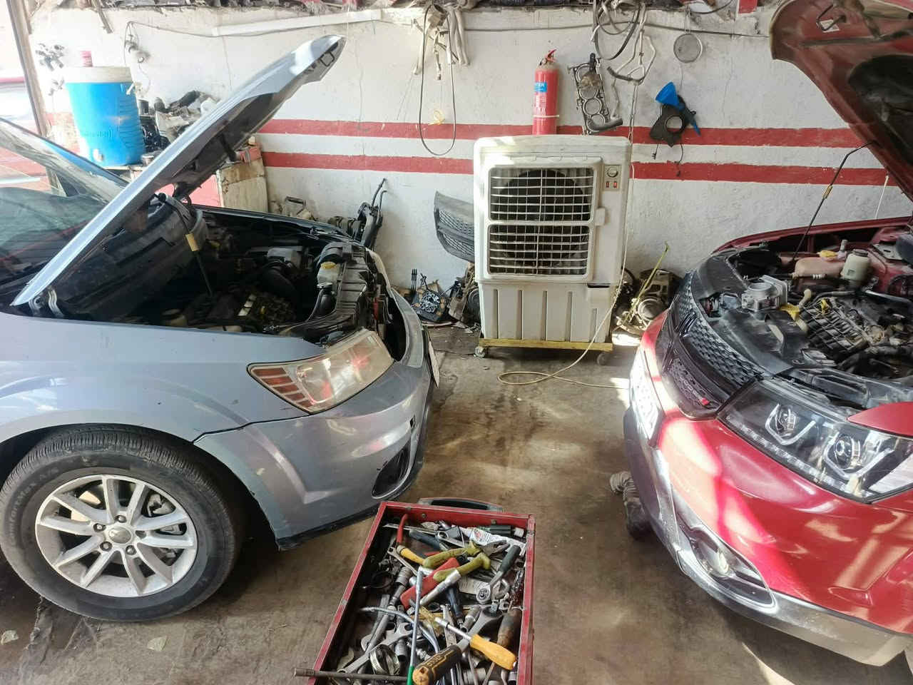 تحيه طيبه لكم من مركز موبأر الامريكي برمجه وتحديث
دوج جورني مكينه 2400 ادامه  تنظيف نوزلات تبديل ابلكات تنظيف جويتر تبديل فلتر شوته تبديل فلتر بانزين 

دوج جورني مكينه 3600 خابطه ماء ودهن  تبديل البراد الدهن فافون 

دوج جورني مكينه 3600 تبديل حساس ABS تبديل راديتر هيمي 3 خطوط برمجه مراوح ع درجة 94 

دوج جيب لاريدو تريب نار تم معالجة العطل 

العنوان الناصريه الثوره نهاية الشارع المركز السايدين 
***********
***********
