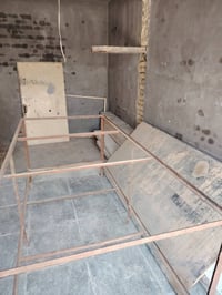ميز • طول ٢م • درجة أولى