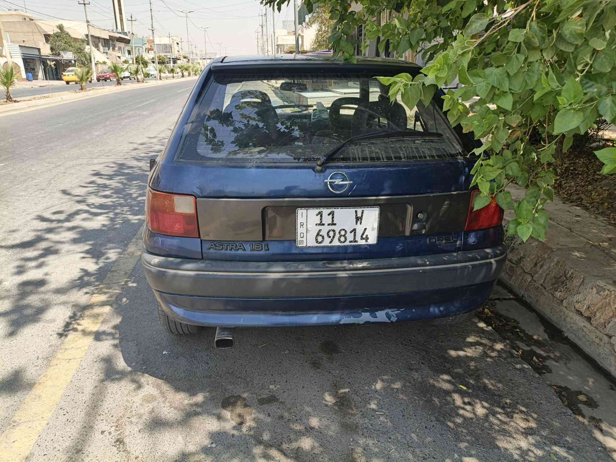 سلام عليكم 
استرة مديل 1993 غرفة جديدة قفل مركزي ستيرن بور تايات جدد محرك( 20 ) كير ( اوتو )  تبريد 👈 شغال يعوزو نقوصات شوية سيارة نضيفة ترياك وين ما اتريد اني ( الشرعي ) رقم بغداد مشروع وطني تحويلها شرط بلموصل سيارة مال بيت واير منيات شغالة كاااامل كلوب ما ناقص بيها ضررها جملغ الخلفي المحرك بي صرف سعرها 45 رقم الهاتف ***********
