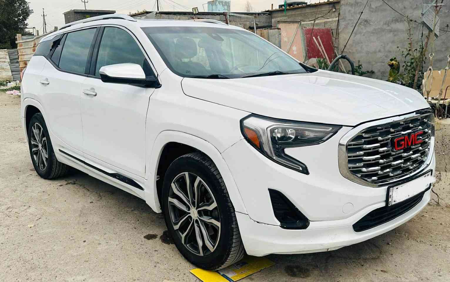 جمسي تيران دنللي
فول مواصفات محرك 2000 تيربو
موديل 2019
السياره رقمها بغداد سنويه وهزة جديده 
مكان السياره بصرة 
رقم التلفون ***********
