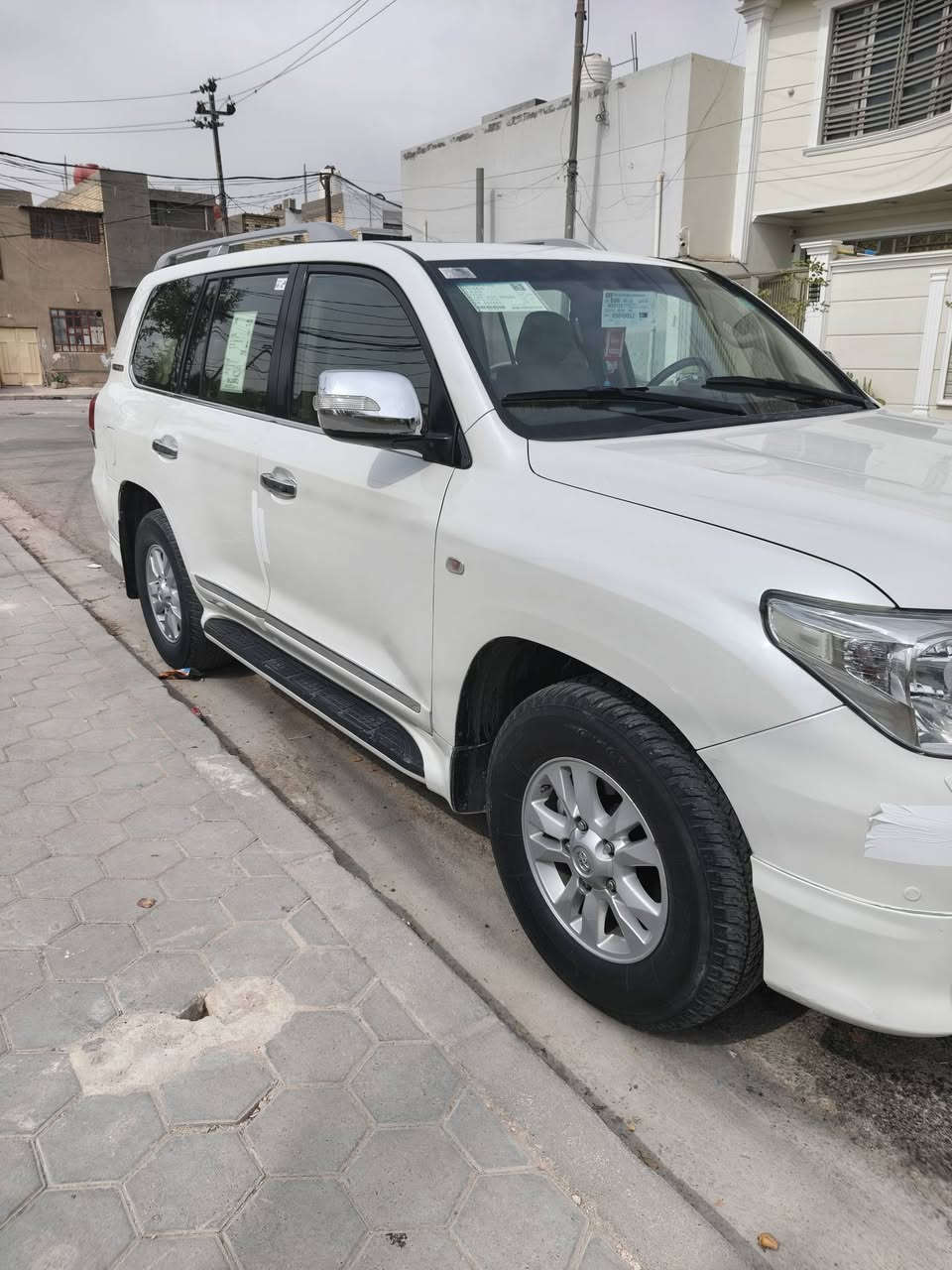 لاندكروز • ٢٠١١ • فول مواصفات