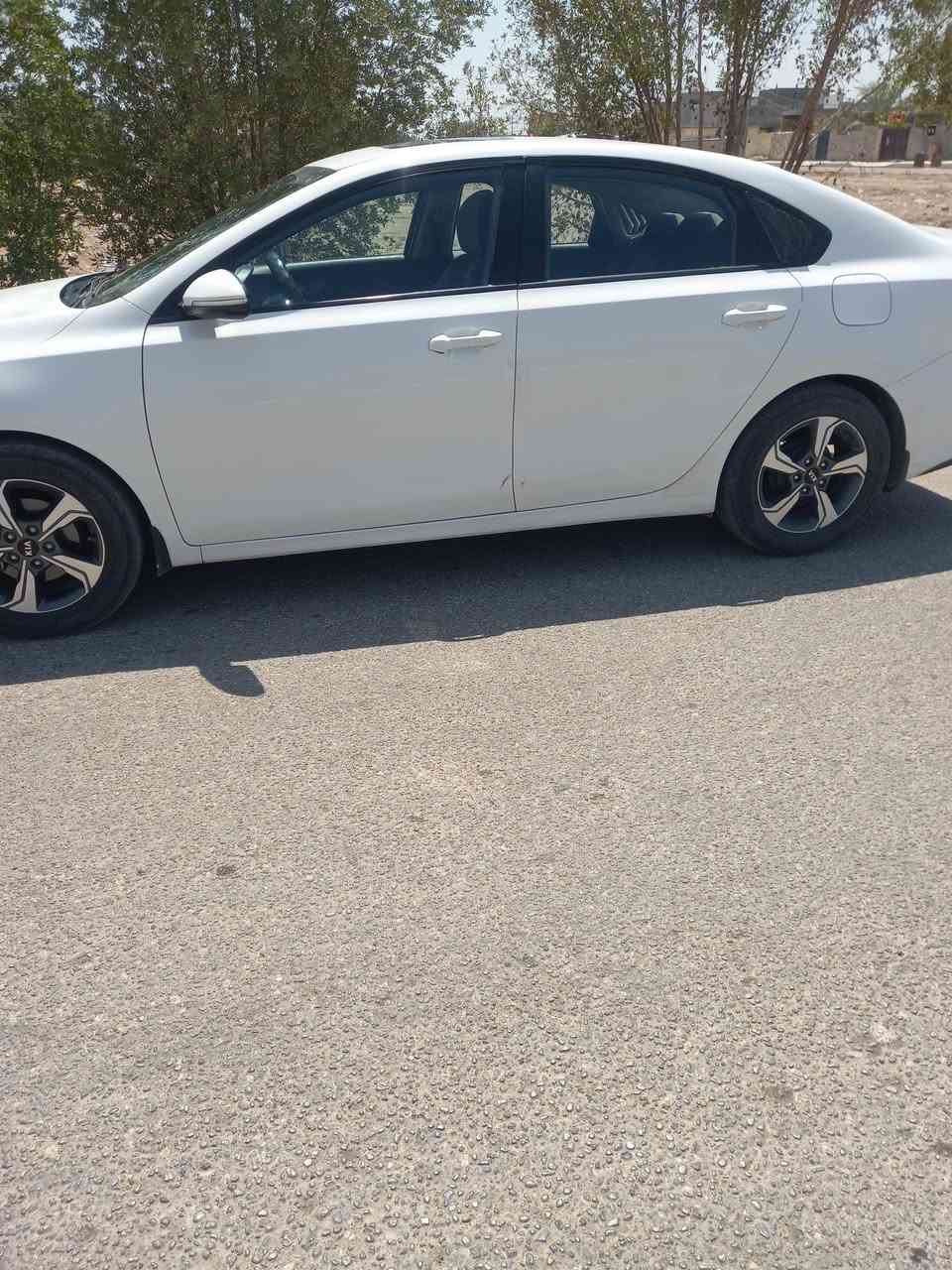 السلام عليكم سيراتو خليجي ٢٠٢٠فول مواصفات عدا البصمه كير محرك مكفولات وبيها سونار عارضها١٤٥وبيهة مجال ***********
