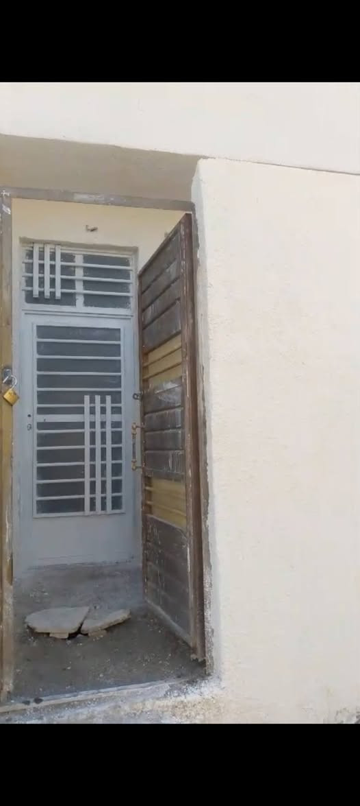بيت البيع حي البساتين حي صدرين ***********
