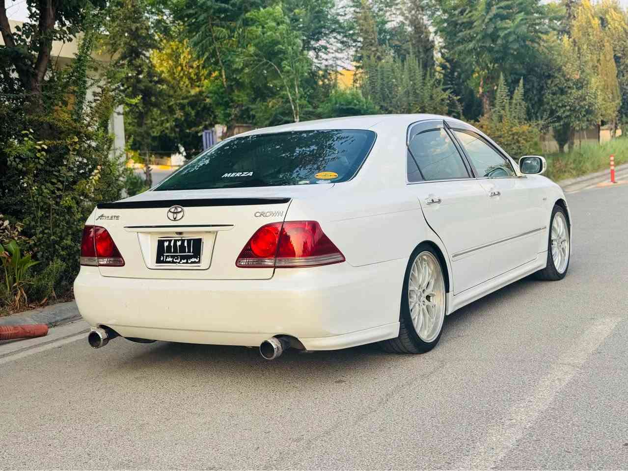 شاهینە 2005

کۆدی هەیە

بڕاوەی دوبەی

گەورە بە گەورە

بێ دوکەڵ

ناو ڕەش

ساج سوری بیلاد

ویل دوو سایز

ئاوێنە ئیشارەت

سوکان حەیزەران

ناوی لۆک لۆکە

بێ مەسروف

سەقفو کەڤەر بەشەرت

لێدراوی نیە

سیعر/// 53 گەڵاو یەک تۆز مەجال

شوێن//// هەڵەبجەی شەهید

*********** حلبجة, السليمانية
