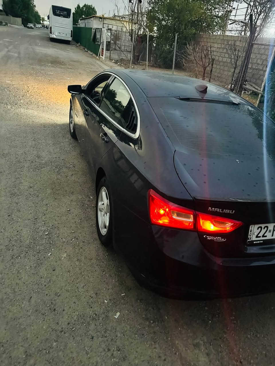 سلام عليكم ماليبو موديل 17
مكينه 1500 حادثه بس جاملغ الامامي عكس السايق  مكاني لاعضميه 
***********
 سعر 75
