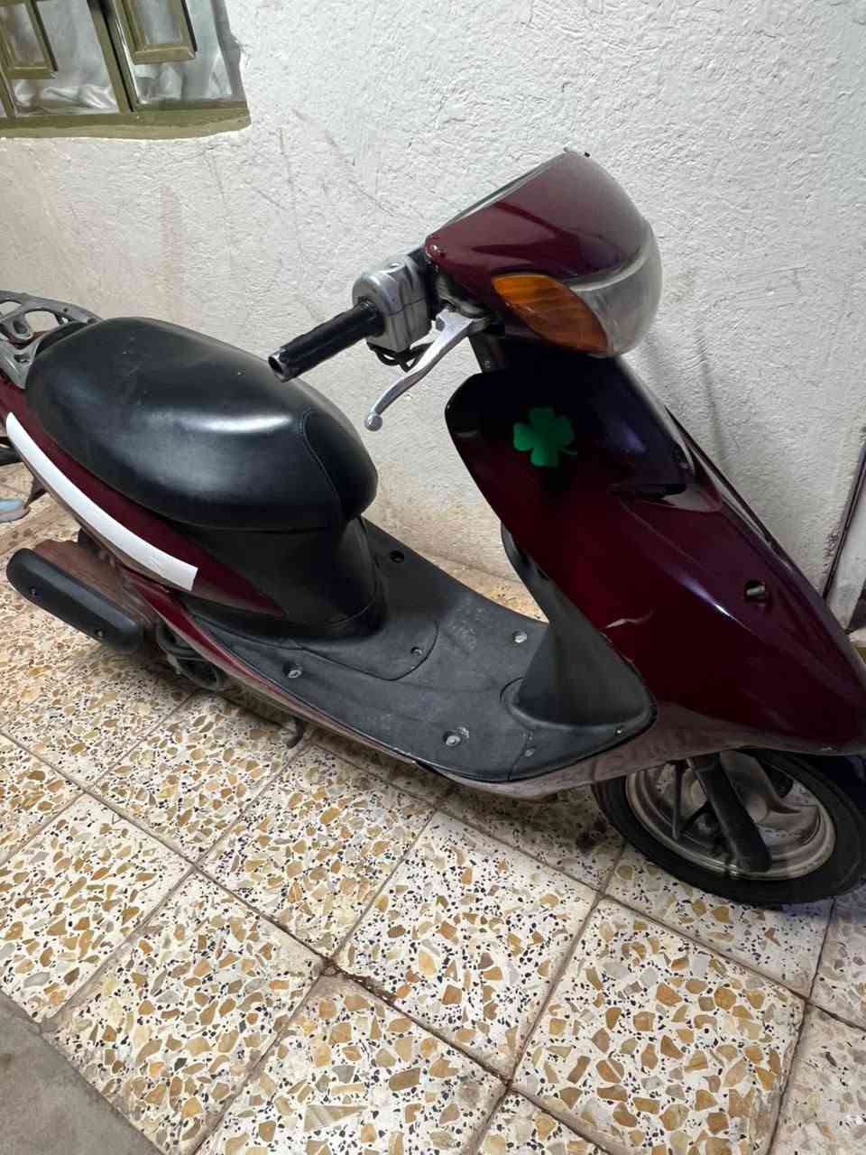 دراجه عصفوريه للبيع اوراق مجفته نكره سلف كهربائيات كله شغاله بيه صوت اكسن كل نقص مابيه شلعه ومعدل 60 السعر 350  الاستفسار ***********
