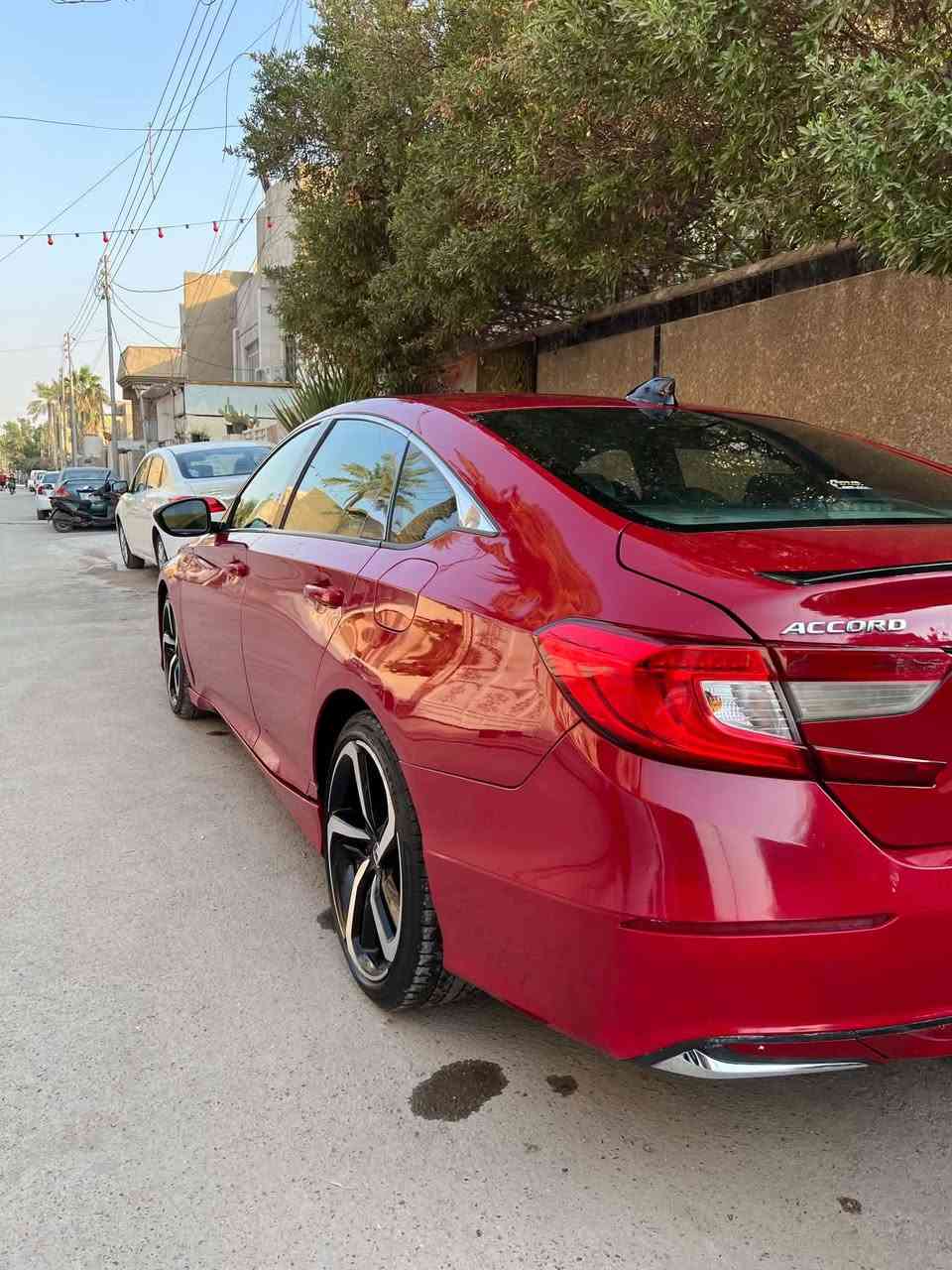 هوندا اكورد 2022 هايبرد مكينة 2000 تنفس طبيعي
السعر 105 بغداد بأسمي مكينة كير تبريد تايرات صدر خير من الله 
صبغ جاملغ وبنيد مصلحات نفسهن وبيها تعديل بالشاصي واللغد شي بسيط
بيها نواقص بسيطة
مكانها بغداد المشتل
***********
