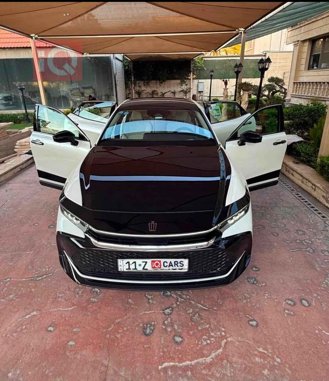 كراون ماجستا 24 مكفولة ماشي 11 الف مغلفة ppf 
السعر 40,500$
***********

