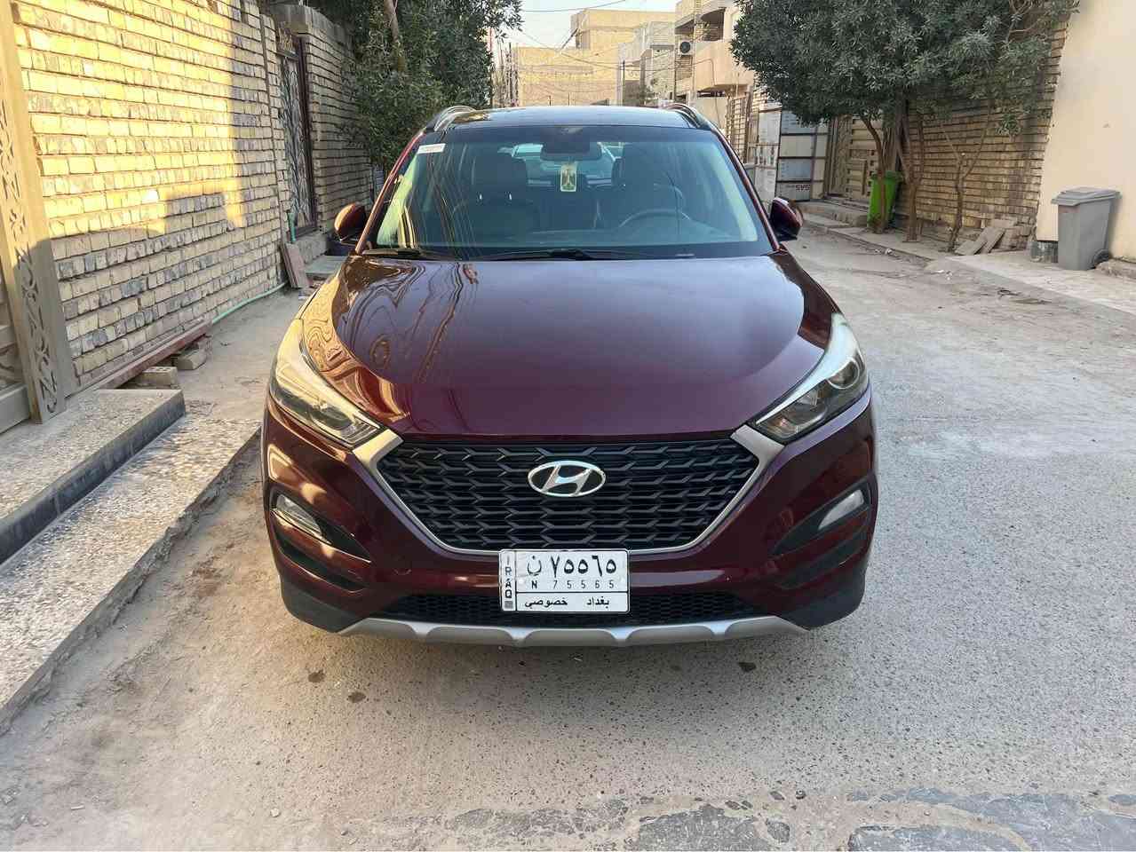 *للبيع 

هونداي توكسان امريكي 2000 GDI
موديل 2017 رقم بغداد مشروع وطني 
المواصفات :
* بنوراما
* رادار نقطه عمياء 
* مري قابله للطي
* مري كهرباء
* كشافات زينون
* ليد نهاري
تحكم ستيرن 4 جهات
* كامره دواره
* مسجل بلادي وشاشه لمس 
* بلوتوث /CD/AUX
* مقاعد جلد
* تدفاه المقاعد الاماميه 
* تدفاه المقاعد الخلفيه 
* مقعد السائق كهرباء
* منضومه تبريد مدامه
* بطاريه جديده
* حداديه مدامه
الضرر جاملغ وربع البنيد رباك بردة فقط  والسونار والفحص موجود العنوان بغداد الزعفرانيه  *********** بغداد, العراق
