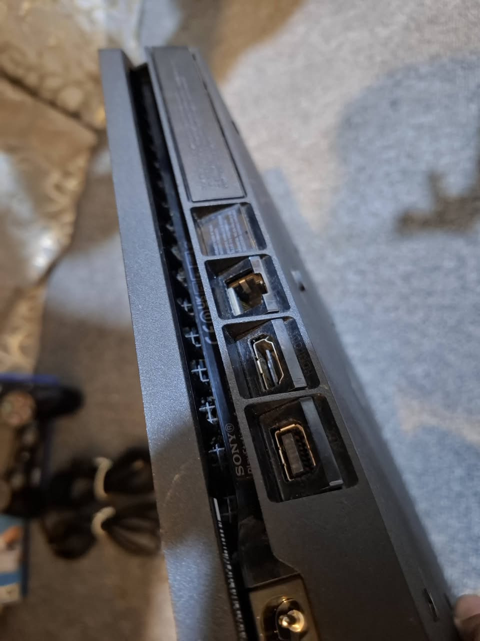 السلام عليكم جهاز ps4 للبيع
لوك ستيكر ما مفتوح ملحقات كاملة اصلية 
جويستك واحد اصلي + اقراص اثنين
FiFA19
Mortal kompat xl
تحديث 13
السعر 210 الف فقط  ***********
