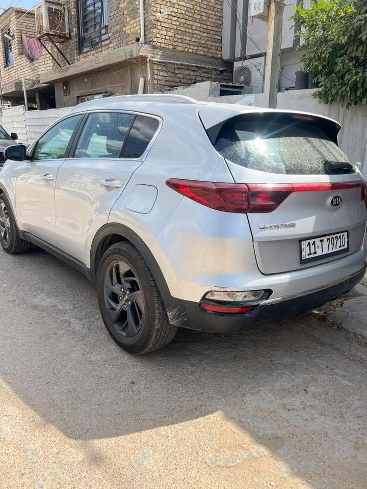كيا سبورتج 2020
وارد امريكي حادث بابين وجاملغ خلفي بجم كبس 

السياره فووول مواصفات عدى الفتحه والبصمه

السياره جاهزه لاخر حبايه

المواصفات 

تحديد مسار 

رادارات امامي خلفي 

نقطة عمياء 

مري شفط واشاير بالمري 

شاشة كبيرة  +كار بلي 

كشنات مخمل

كشن السائق كهرباء

كشنات اماميه تدفئه 

تبريد قطعتين 

ثلاث انظمه قياده

نظام نزول منحدرات

اضاءه داخليه زنون

اضاءه خارجيه زنون  

شاشه اعطال

توقف ذاتي 

وباقي المواصفات السعر 145 

للاستفسار *********** 

مكاني بغداد بسمايه
