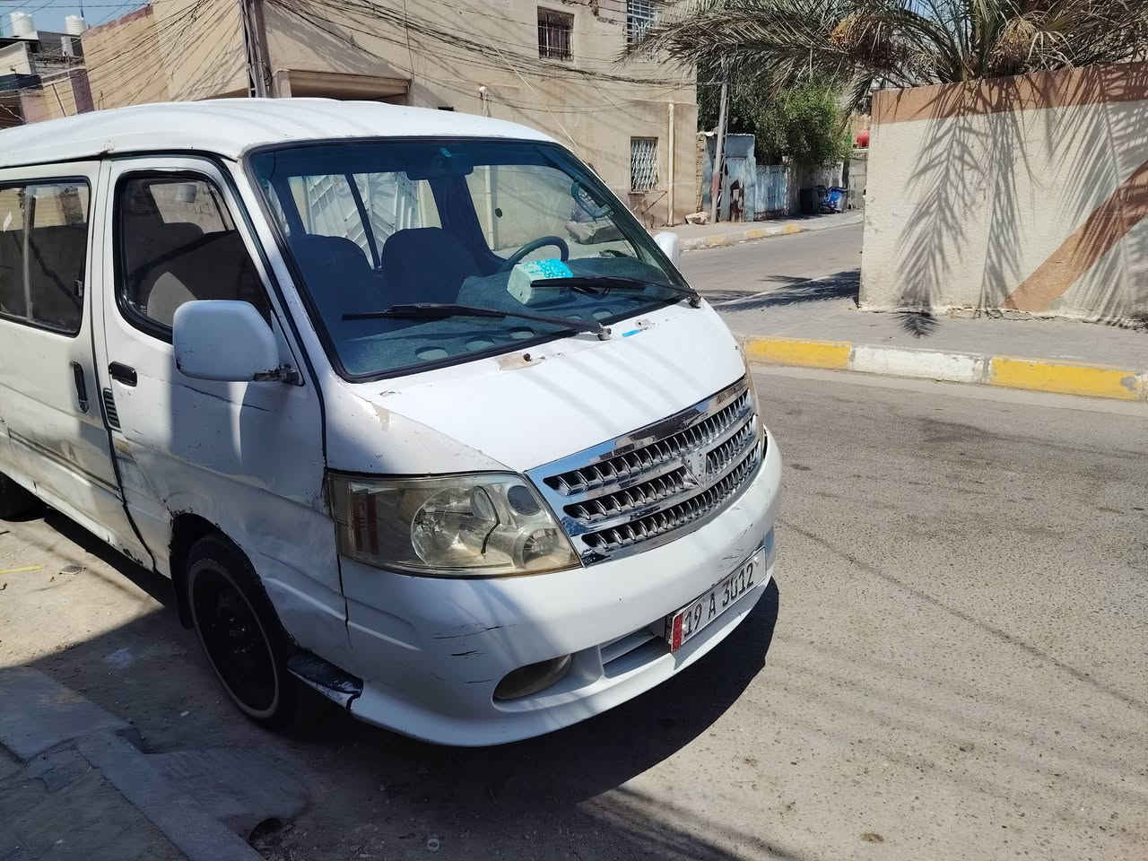 @السلام عليك فتون ٢٠٠٨  كربلاء حي العامل السياره مثل مشوف بصوره بيها خط حي العامل باج وبحث هسه مسويهن  قبل يومين مداورها بسمي هزه جديده السنويه ٢٠٣٠ عوزها ترتيبات مكينه بيها خيط بخار تخم تاير جديد السعر ب ٤٠ وبيها مجال قليل الاستفسار *********** جماعت ٣٠ خلي يطلع كبل
