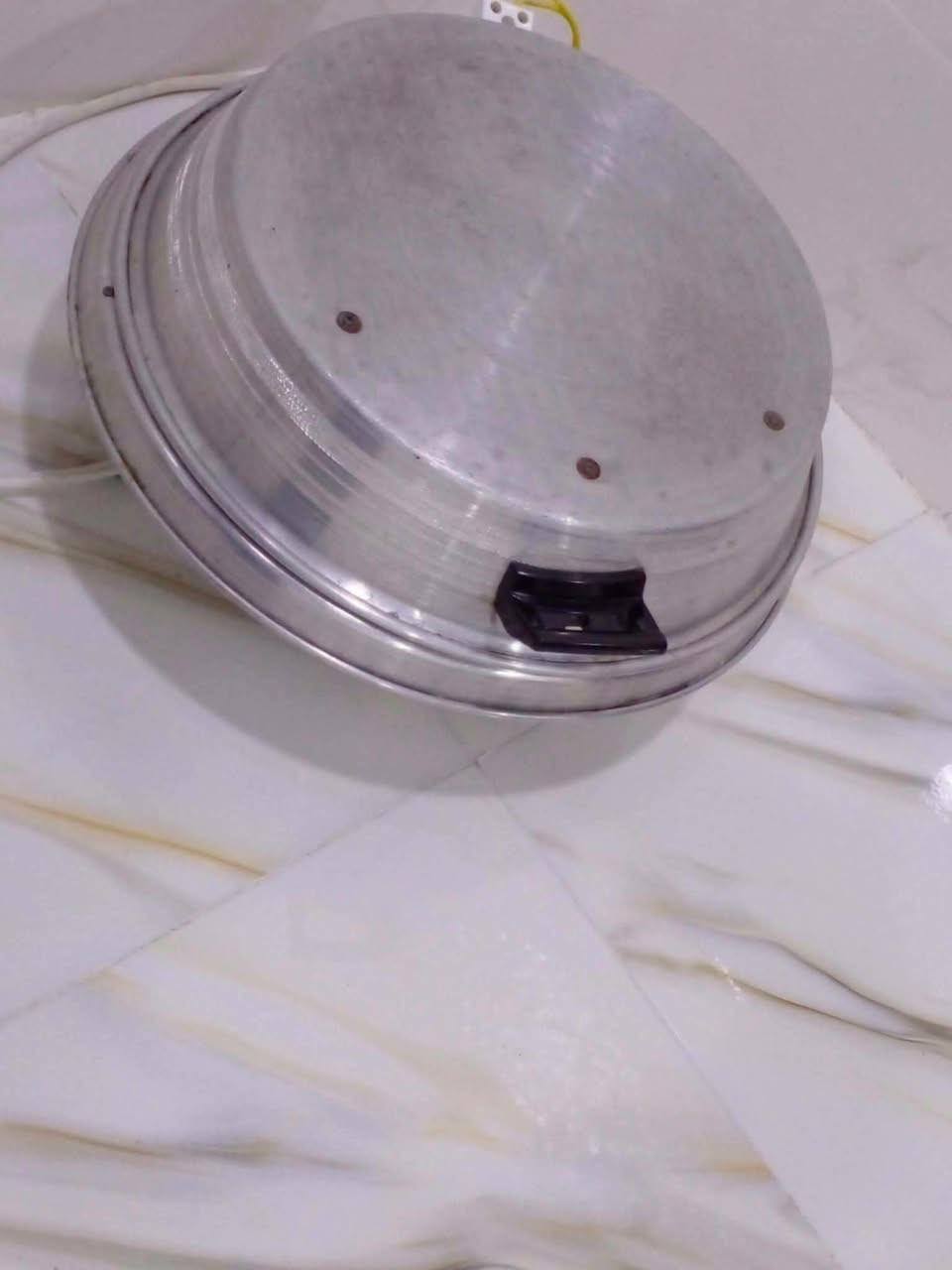 شاشه بلازمه حجم 32 بدون نت.. شرط ما مفتوحه السعر 55
تنور كهرب ..ما مستعمل السعر30
عنوان حي الفلاح
***********
