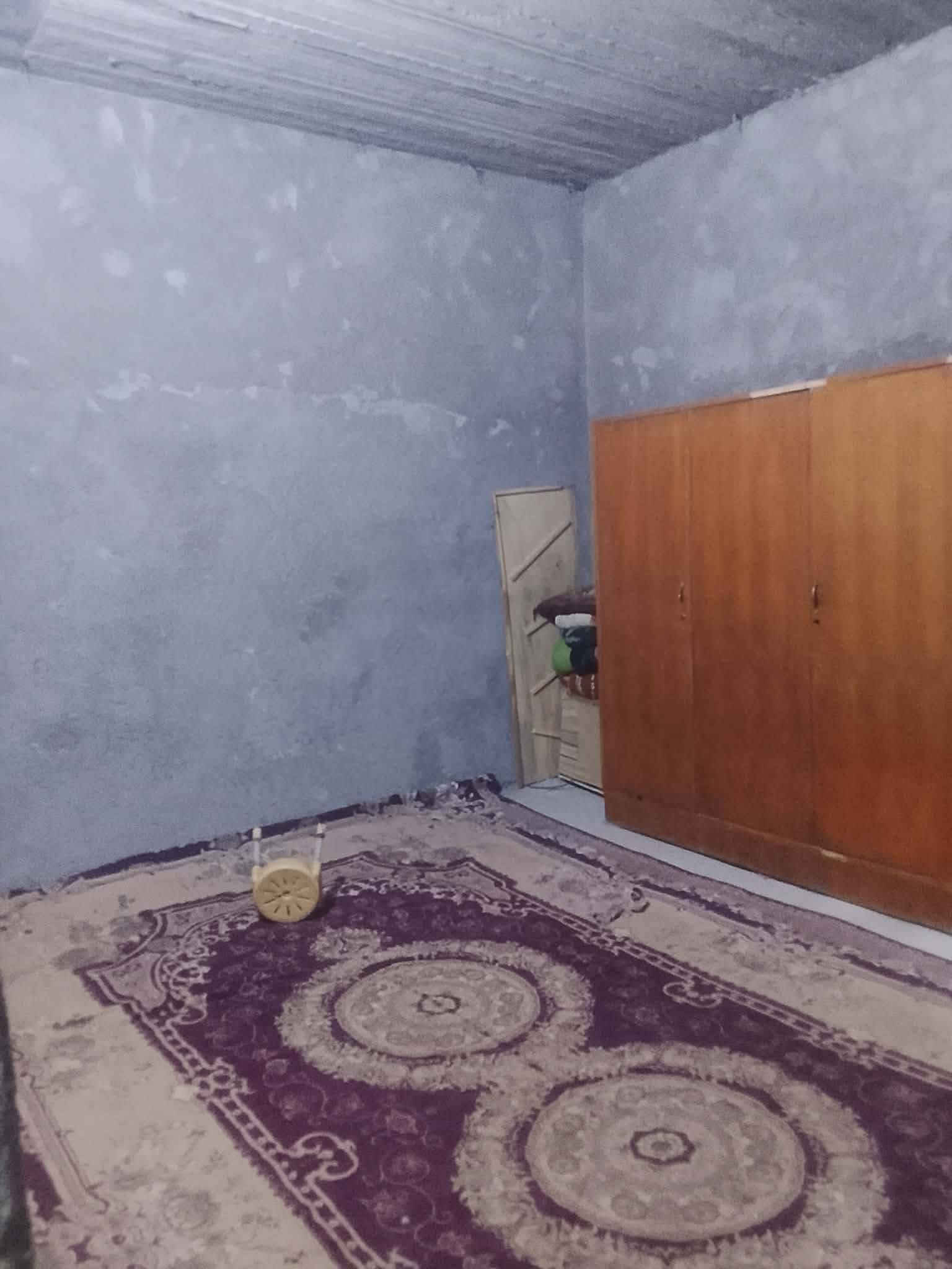 سلام عليكم بيت البيع مساحه 100متر مكان البيت طريقه كربلاء نجف عمود 150 وكافه الختمات موجوده وسعر خاص  ***********بي وتساب
