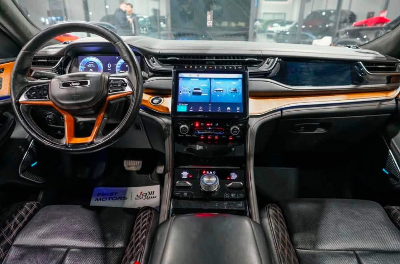 جيب موديل 2022 سومت
فول مواصفات 8 سلندر فورويل جكات 3 شاشات 
المحرك : V8 5.7
ممشى السيارة: 75 الف 
موصفات:
رباعي 4x4
  نظام تعليق هوائي (جكات).
  قيادة ذاتية عند المنعطفات.
  رادار امامي مع مانع تصادم .
  نظام الرؤية الليلية.
  تحذير الخروج عن المسار .
  مستشعر نوم السائق مع نظام التوقف الآلي
  تحذير النقطة عمياء ٥ .
  نظام تحذير عند التقاطعات.
  نظام تحذير عند تجاوز السرعة المحددة.
  نظام عرض المعلومات على الزجاج الامامي (HEAD UP
(DISPLAY
  نظام تقليل الضجيح داخل المقصورة.
  إنارة محيطية.
  شاحن موبايل وايرلس.
  تعديل وضعيات مقود السائق كهربائيا.
  مرايا تعتيم ذاتي.
  المرايا الجانبية قابلة للطي كهربائيا
مرايا الجانبية فاد
ظام الصوت من ماكنتوش مع 19 سماعة.
ويل قياس 21 انج .
* سقف بانوراما .
  شاشه كبيرة 10.1 انج .
  شاشة للراكب الأمامي .
  لوحة القيادة بقياس 12 أنج.
5 كاميرات خارجية مع بخاخات ماء للتنظيف.
 كاميرا للمرأة الداخلية.
  تصوير حراري ليلي .
  المصابيح الأمامية زنون .
  كشافات الضباب زنون .
  دخول ذكي.
  بصمة على 5 ابواب للدخول الذكي.
  تشغيل عن بعد .
  الصندوق الخلفيي كهربائي .
  فتح الصندوق الخلفي مع حركة القدم.
أقل
  فرش المقصورة الداخلية من الجلد الطبيعي الفاخر.
  اضافات من الخشب الطبيعي للمقصورة الداخلية.
  ذاكرة لحفظ وضعيات الجلوس للمقاعد الأمامية
  مساج للمقاعد الامامية .
  المقاعد الأمامية كهربائية .
  المقاعد الأمامية تبريد وتدفئة .
  المقاعد الخلفية تدفئة وتبريد .
  ستائر للشبابيك الخلفية.
  انارة داخلية LED متعددة الالوان .
  حساسات امامية وخلفية .
  5 راكب .
  مكيف خلفي مع وحدة تحكم منفصلة .
  تدفئة مقود القيادة.
  مانع تصادم خلفي .
  بلوتوث تلفون .
  محدد سرعة .
  نظام بريك اوتماتيكي

مكان السيارة اربيل 📍

للاستفسار: (***********)

