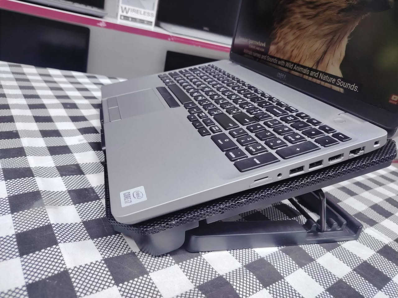 بمعالج i7 من الجيل العاشر وبسعر مناسب
مناسب لـ: الدراسة، الأعمال المكتبية، المهندسين،البرمجه
💻 Dell Latitude 5510

   المعالج: Intel Core i7 10
-الرام: 8GB DDR4  — قابل للتطوير
-التخزين: 256GB SSD M.2— قابل للتطوير
-الشاشة: 15.6 بوصة
-كرت الشاشة: Intel UHD Graphics مدمج

🏠المكان بغداد الامين الثانية
🚙التوصيل مجاني لجميع المحافظات مع ملحقات
🖱️ماوس
💼حقيبة
🔌شاحنة
الضمان اسبوعين 
مع وصل ضمان يضمن حق الزبون
التواصل واتساب : ***********
السعر بـ 430 الف دينار فقط
