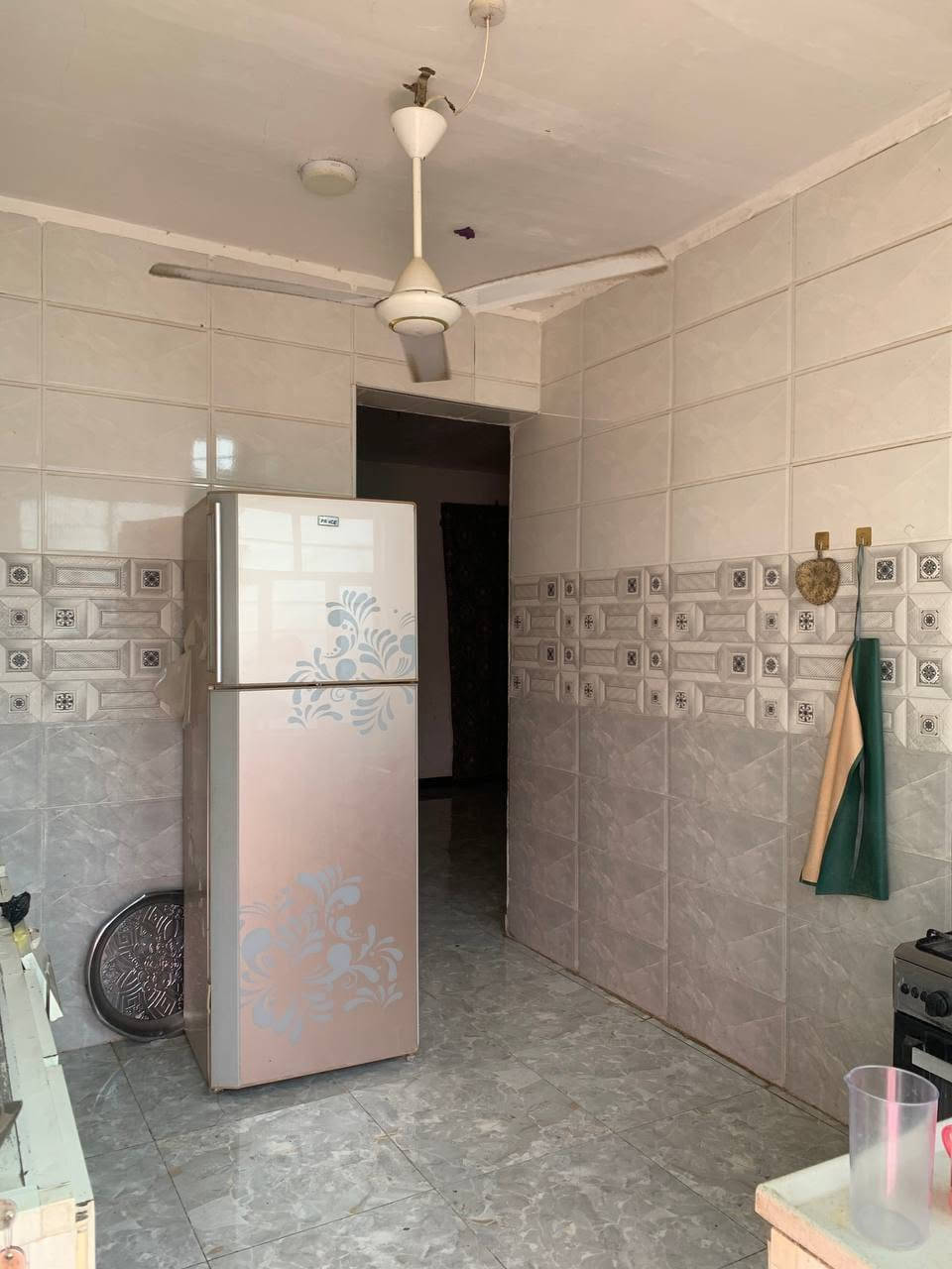 سلام عليكم بيت للبيع زراعي مساحة 130سند 25 مرقم ومشمول ب تطويبد يتكون من غرفتين وصالة ومطبخ واستقبال وصحيات العنوان حولي القصيمة عرصات حجي هندي 
***********
