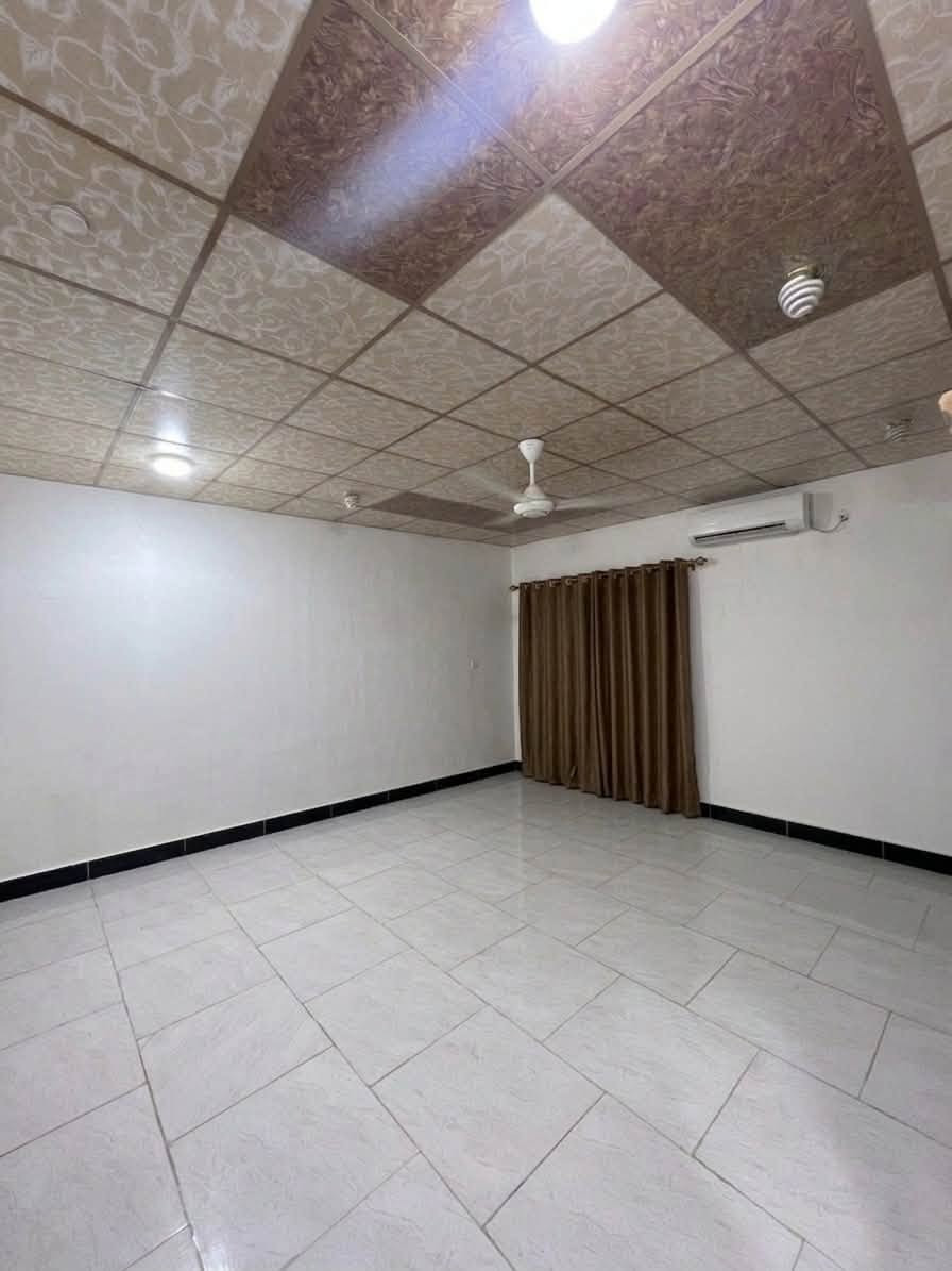 🏠 دار للبيع – الطويسة (مقابل الجسر الأحمر)
📞 التواصل واتساب مع المالك للجادين فقط 
***********   واتساب👉🏻

✅ طابو صرف
✅ من المالك مباشرة
✅ بناء حديث (2020)

📍 موقع مميز مقابل الجسر الأحمر، أقل من دقيقة مشيًا إلى الشارع الرئيسي، وقريب من جميع الخدمات.

📐 المساحة: 124.5 م²
📏 الواجهة: 10 م

تتكون من:

🔹 طابقين🔹 6 غرف🔹 هولين🔹 مطبخ🔹 3 حمامات

💰 السعر: 375 مليون (قابل للتفاوض البسيط)
