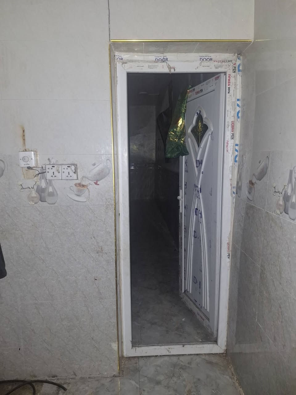 للبيع بل تقيه ثالثه قرب مازن البنجرجي غرف نوم صاله مطبخ استقبال وحمام سراميك طابو زراعي سند ٢٥ ماي كهرباء مولد مدارس هليه وحكوميه عرض شارع ١٠ متر السعر ٢٧ الاساس مسلح البناء طابوك وفرمستون المساحه ٨٠ متر يداوم بسمك
***********
