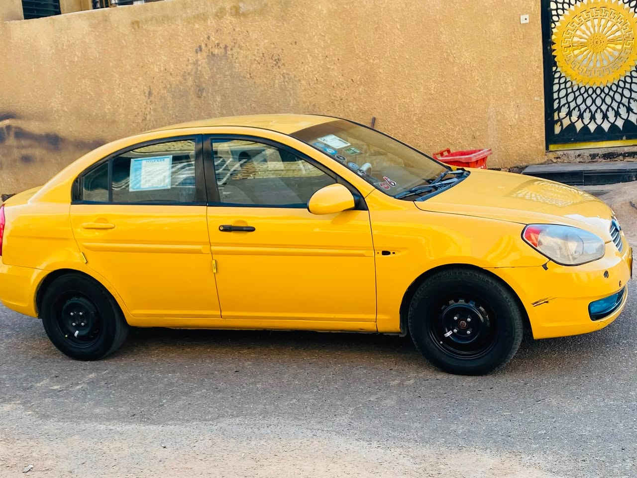 يا الله بيع سريع  سلام عليكم اكسنت موديل 2009 كير ومحرك كفاله تخم تاير تبريد تدفه كفاله سياره جاهزه واحلا من صوره مصفره هيىه وغرمات رقم انكليزي سنويه 2030 سياره حلوه واحلا من الصور سعرها ٦٨ وبيها مجال ماكو هيج اسعار بسوك ***********

