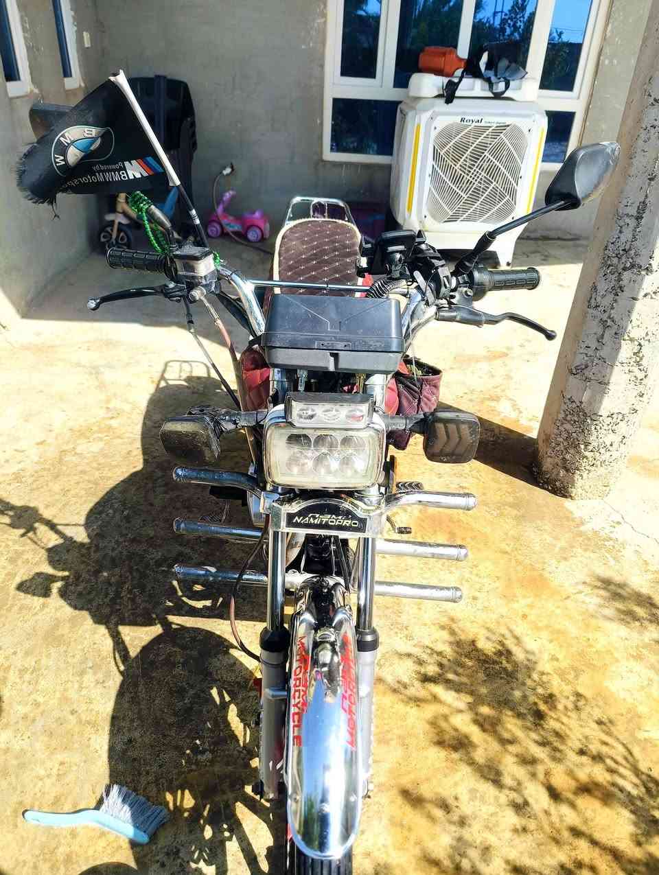 للبيع دراجه نامي برو  مودي2024
محرك مبدل فقط لاستيك ولف 
صلنصه صوت 
محرك  200cc بشرط شلعه فول 
سلف  هندر شغال 
الدراجه كله شرط 
فقط كهربايات الإشارة يعوزها ترتيب  
مزود بلايت عالي ناصي اناره فول 
مكاني زاب  /قرية الحسينيه  اقرب نقطه مفرق ازراريه  ***********
السعر المطلوب 575وبي مجال للطيبين
