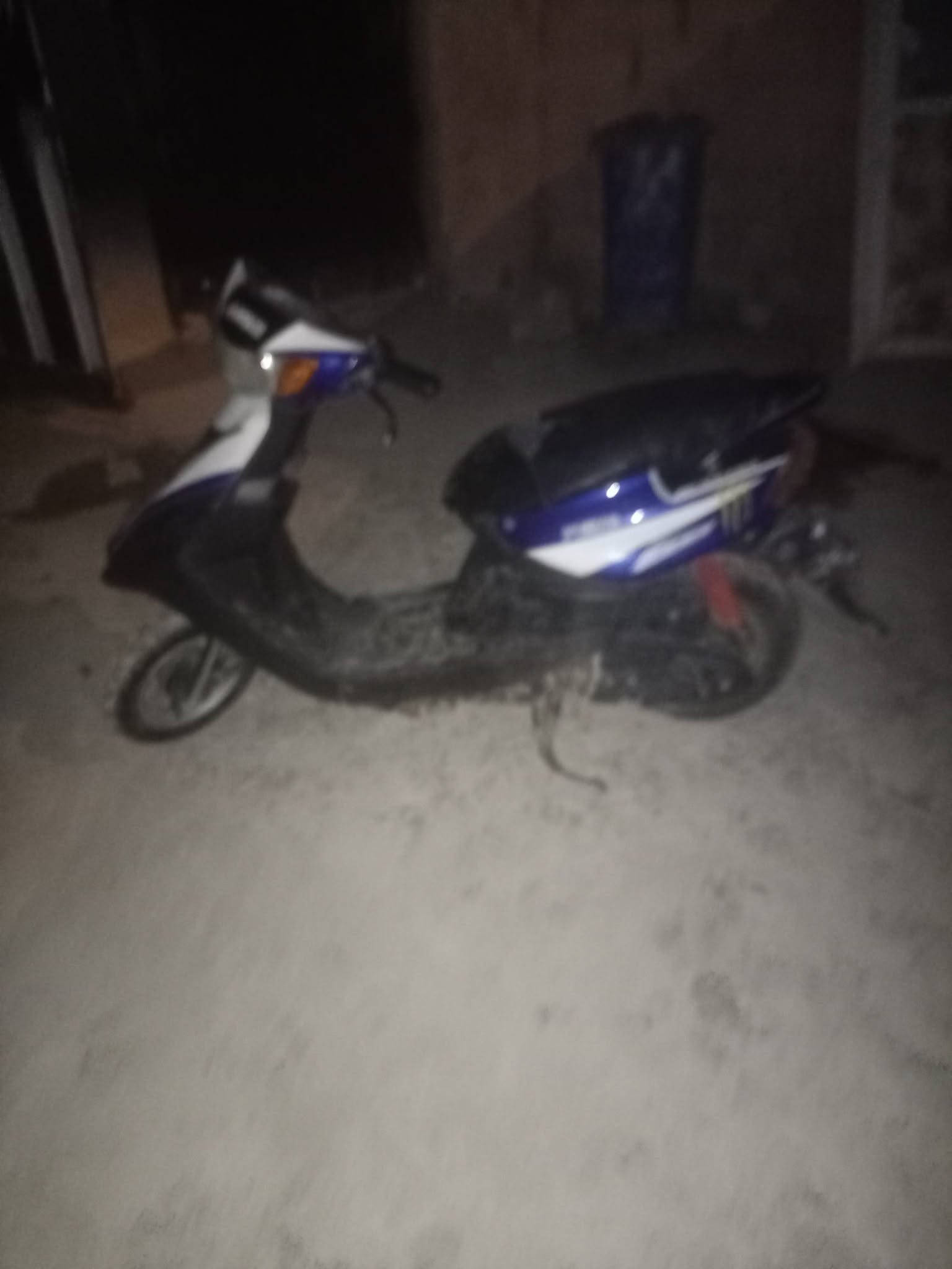 السلام عليكم ماكس قشمه دراجه كلها شغاله ربع هندر بس بيها صوت بسويها واطلع كلها شغاله كفراته كامله سعرها 150 بيها مجال مكاني بغداد مدينه الصدر ام الكبر والغزلا بيها صوت بالصلصه بيها صوت بالصالونصه سعر 150 بيها 
مجال مكاني بغداد مدينه الصدر ام الكبر والغزلان*********** واتساب موجود
