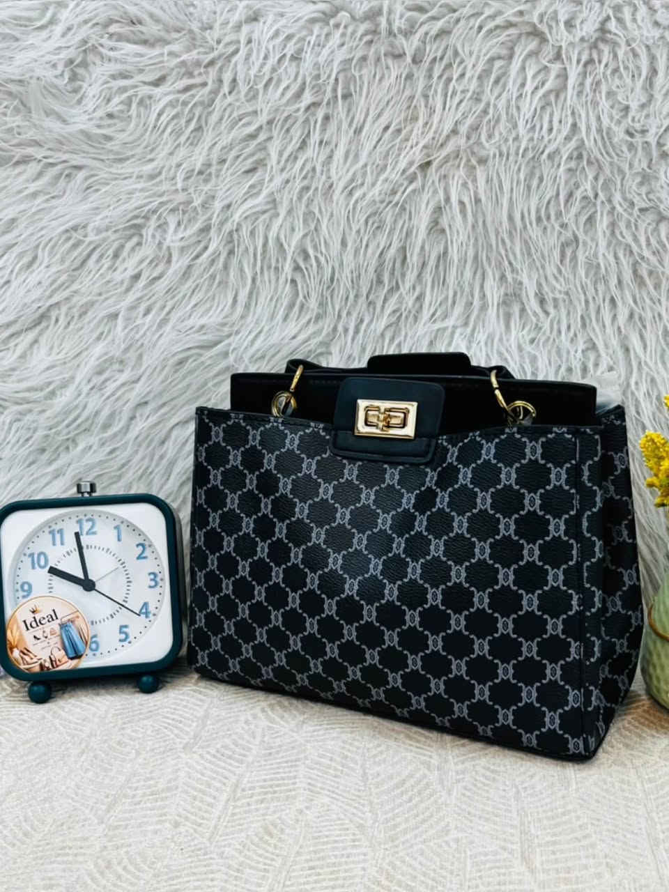 ⁨ ⁨ ✨ أناقتكِ تبدأ من التفاصيل… وهنا التفاصيل تحچي عن نفسها 🤍

👜 شنط نسائية بتصاميم أنيقة ومميزة
🌸 متوفرة بعدة ألوان
🎁 مناسبة للاستخدام اليومي أو كهدية

💰 السعر:
👜 الوحدة: 12,000 د.ع
👜👜 قطعتين: 20,000 د.ع

📦 توصيل لجميع محافظات العراق
💬 للطلب والاستفسار عبر واتساب: ***********

IDEAL | لأنكِ تستحقين التميّز 🤍⁩⁩
