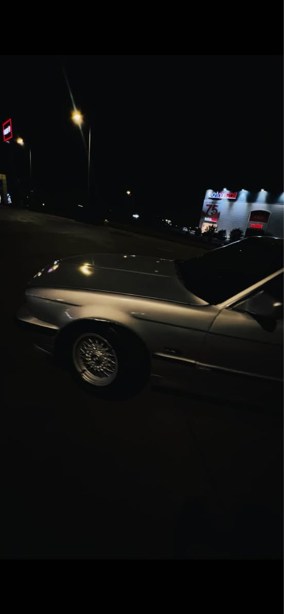 ]525}_Bmw مۆدێل١٩٩١فولی گێر عادی عامە بۆ جوانی لێدراو چەمەلەغی پێشەوەی تۆزەک ژۆرێی گرتیە وەڕگەڕاو بڕاوە بەشەرت تەعویل و بەناوکردن بەشەرت
***********
Watsapp أربيل, العراق
