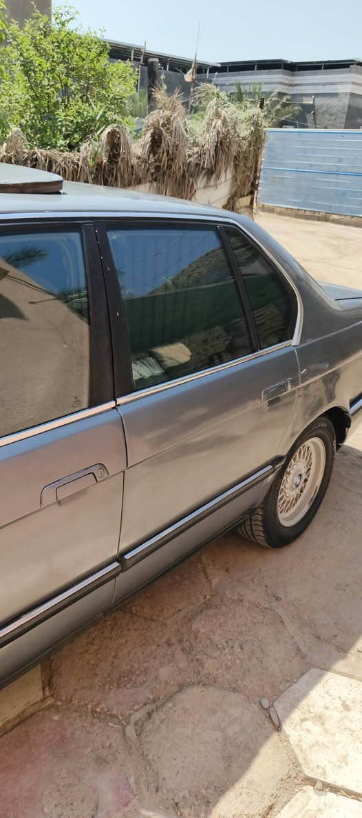 ٧٣٠ مفتوح
گير جيد
مكينه جيدة
حدادة ٩٥%
فتحه ٣ طگات
تبريد ثلج
كهربائيات شغاله من الدعاميه للدعاميه
بدون خياس
غرفه جديدة 
رقم بغداد دولي باسمي شبه مميز 
البصرة قضاء المدينة 
واتساب ***********
