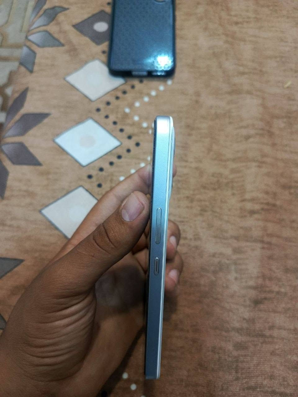 السلام عليكم جهاز تكنو بوفا 7 الترة 5G للبيع جهاز نضيف جداً ما داخل تصليح أبد ذاكرة 256 عشوائية 12+12 ملحقات كاملة كارتونة وشاحنة كامرة 108MPتردد الشاشة 144HZ بطارية 6000ملي أمبير شحن لاسلكي  السعر425 وبي مجال مكاني كربلاء ***********
