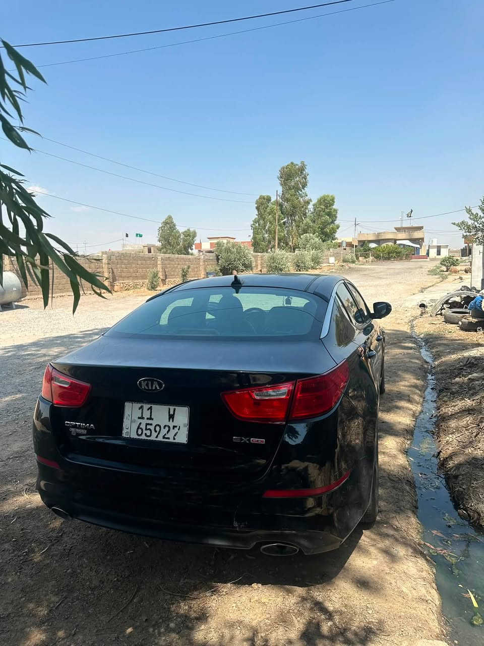 سلام عليكوم كيا اوبتما موديل 15وارد امريكي نضيفه حادثها جاملغ امامي السيارة اعلى فئة بالمواصفات بنوراما + بصمة + كشن جلد + كشن كهرباء + كشن ذاكرة + كشن تبريد + كشن تدفئة + كاميرا خلفية + حساسات وبعد كلش هواية مواصفات بيها. سعرها ١١٠بيها مجال بسيط 
رقمي ***********
سنويه بأسمي ٢٠٢٧

