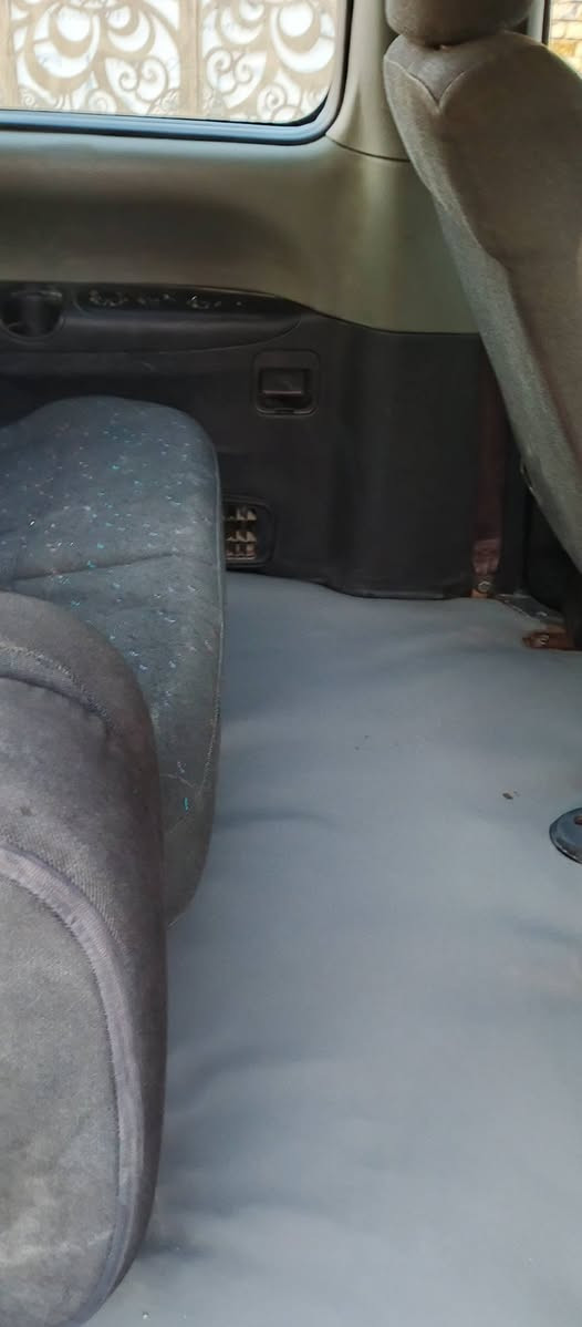 استاركس بتره 8راكب موديل ٢٠٠٤مسكر اوتوماتيك رقم انكليزي خصوصي قادسيه مصبوغه حزام جماليه كير مكينه كهربائيات كله مكفول شواصي مكفولات تبريد شغال تخم تاير 
السعر 98 بيه مجال 
لاتصال ***********
