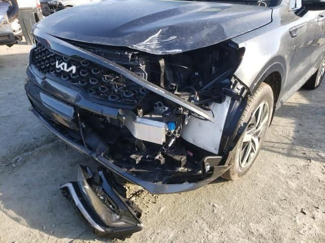 السلام عليكم
كيا سورنتو موديل2022

محرك 2.5 تيربو فول مواصفات VIP كشنات 7 راكب 

السيارة على وضع شركة برغي مامبدل بيها 
ماشية 42 الف كيلو قابل للزيادة

 باسمي تحويل ثاني يوم 

كفالة من صبغ وتبديل فقط بارد ودعامية صبغ الامامية مرفقه مع الصور 

مكاني بغداد حي الجامعة او حي الجهاد 
***********
